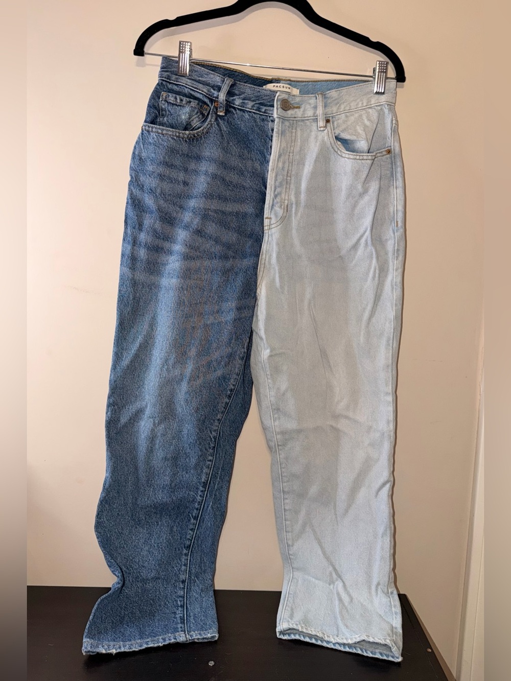 PacSun Women’s Two-Tone Relaxed Jeans in Dark Blue & Light Blue